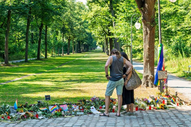 Berlin, 30.07.2026,Opfergedenken an den CSD Terroranschlag vom 25.07.26 im Großen Tiergarten *** Berlin, July 30, 2026: Memorial service for the victims of the CSD terrorist attack on July 25, 2026, in the Großer Tiergarten