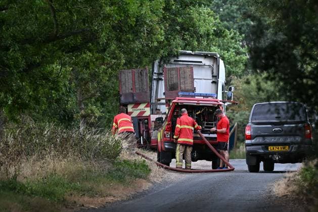 Heath fire breaks out in United Kingdom LEISTON, UNITED KINGDOM - JULY 30: Firefighters respond to a large wildfire and heath fire at Dunwich Heath near Suffolk in Leiston, United Kingdom, on July 30, 2026. A major incident was declared after the blaze spread across approximately 100 hectares, prompting the evacuation of nearby areas. Rasid Necati Aslim Anadolu Leiston United Kingdom. Editorial use only. Please get in touch for any other usage.  Copyright: x2026xAnadoluxRasidxNecatixAslimx