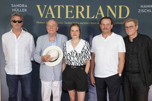 Vaterland Pawel Pawlikowski, Hanns Zischler, Fritzi Haberland, Devid Striesow, Henk Handloegten Premiere des Vaterland im Delphi Filmpalast, Berlin Datum: 30.07.2026 *** *Vaterland* by Pawel Pawlikowski, Hanns Zischler, Fritzi Haberland, Devid Striesow, Henk Handloegten Premiere of *Vaterland* at the Delphi Filmpalast, Berlin Date: July 30, 2026 Copyright: xEventpress Kratschx