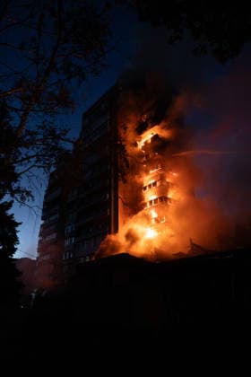 July 30, 2026, Kramatorsk, Donetsk Oblast, Ukraine: A Russian air strike on a residential building in Kramatorsk, Donetsk Oblast Kramatorsk Ukraine - ZUMAm350 20260730_zip_m350_011 Copyright: xCameronxJones-Manleyx
