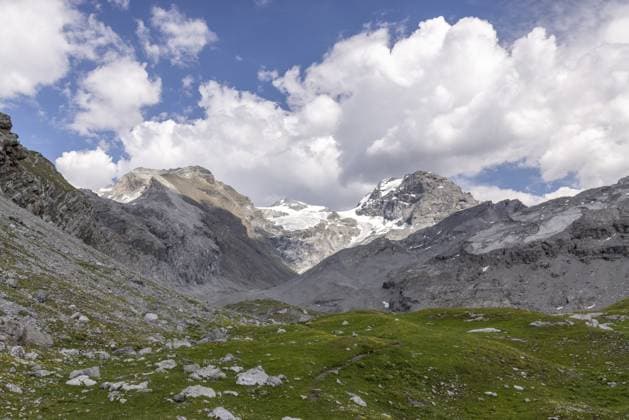 Valle dei Vitelli und Ghiacciaio dei Vitelli, Westseite Stilfserjoch und Naglerspitze, Sondrio, Italien Valle dei Vitelli and Ghiacciaio dei Vitelli, west side of the Stelvio Pass and Naglerspitze, Sondrio, Italy Copyright: imageBROKER MichaelxSzönyi ibxszn18608776.jpg