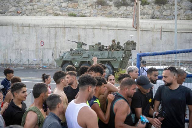 Hundreds of People Swim to Ceuta from Morocco Several people arrive in Spain from Morocco on July 30, 2026, in Ceuta, Spain Hundreds of people of Maghreb origin have crossed into Ceuta from Morocco throughout the day today, by swimming and along the breakwater. Over the past week, more than 2,000 migrants have already done so. JULY 30, 2026 MIGRATION MIGRANTS Ceuta Ceuta, Spain  Copyright: xMarcosxMorenox 7696135