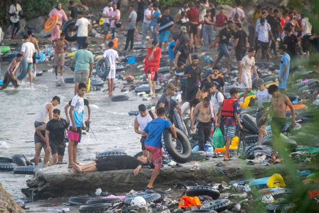 Hundreds of People Swim to Ceuta from Morocco Several people arrive in Spain from Morocco on July 30, 2026, in Ceuta, Spain Hundreds of people of Maghreb origin have crossed into Ceuta from Morocco throughout the day today, by swimming and along the breakwater. Over the past week, more than 2,000 migrants have already done so. JULY 30, 2026 MIGRATION MIGRANTS Ceuta Ceuta, Spain  Copyright: xMarcosxMorenox 7696138