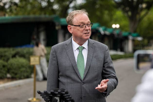 Economic Council Director Hasset speaks on lower-than-expected GDP numbers from White House Director of the US National Economic Council Kevin Hassett speaks to reporters about lower-than-expected gross domestic product (GDP) numbers released this morning outside the White House in Washington, DC, USA, 30 July 2026. In the second quarter of 2026, the US GDP slowed to an annualized rate of 1.5 percent. WASHINGTON DC United States  Copyright: xPool ABACAx