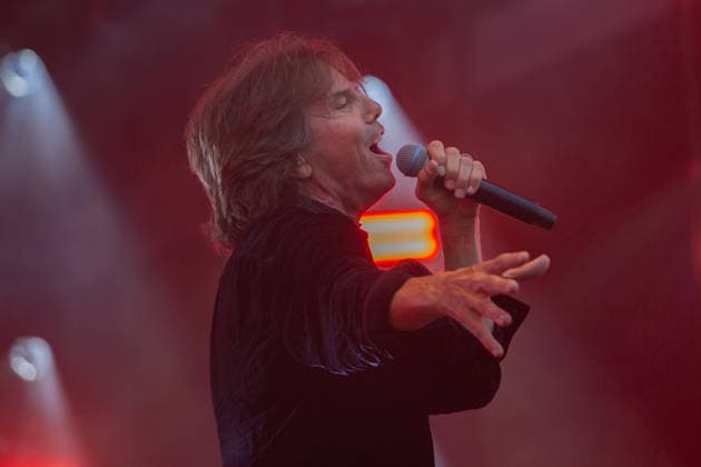 Das 35. Wacken Open Air Tag 2 mit Legenden unter Sommerhitze Der zweite Tag Wacken unter Sommerhitze und die Legenden gaben sich die Hand auf der Bühne. Einer der Headliner Europe lieferten wie bestellt und waren der endlich der beginn des härteren Teils des Festivals in Wacken. Erst gene 22 Uhr brachte ein Schauer die ersehnte Kühlung. Wacken Wacken open Air Schleswig Holstein Deutschland IMGL0175 *** Day 2 of the 35th Wacken Open Air: Legends in the Summer Heat The second day at Wacken under the summer heat, with legends sharing the stage. One of the headliners, Europe, delivered exactly as expected and finally kicked off the heavier part of the festival in Wacken. It wasn’t until 10 p.m. did a shower bring the long-awaited relief fro
