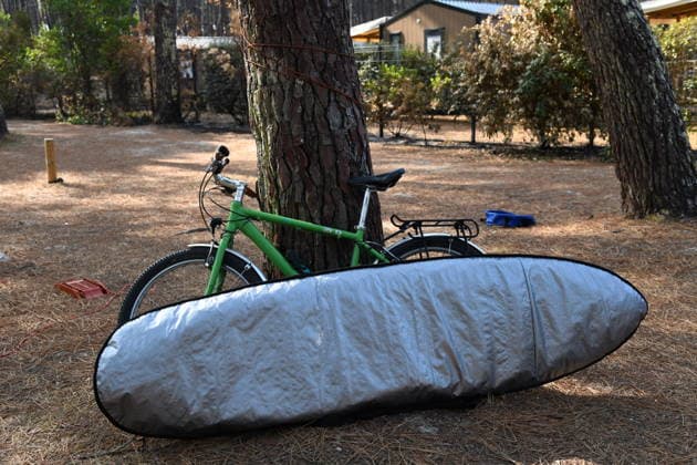 France continues wildfire battle as heat wave keeps Europe on alert BORDEAUX, FRANCE - JULY 30: An evacuated campsite stands empty near Bordeaux, France, on July 30, 2026, after campsites were evacuated and nearby beaches were cleared due to the wildfire threat. Firefighters continue battling flare-ups in the surrounding forest as efforts to contain the wildfire continue. Dragan Lekic Anadolu Bordeaux France. Editorial use only. Please get in touch for any other usage.  Copyright: x2026xAnadoluxDraganxLekicx