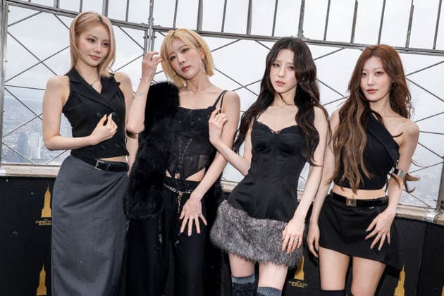 July 30, 2026, New York, New York, USA: HEEJIN, KIM LIP, JINSOUL and CHOERRY of ARTMS visit the Empire State Building in New York to celebrate the release of their new album, Hyper Ego. 30 July 2026 New York USA  - ZUMAa265 20260730_zep_a265_014 Copyright: xEricxAcquayex