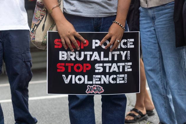 News Bilder des Tages July 31, 2026, Quezon City, Metro Manila, Philippines: Progressive groups file a letter on July 31, 2026 requesting the Commission on Human Rights to conduct an independent investigation on the widespread cases of police violence across multiple demonstrations. The letter gave emphasis to a culture of violence against dissenters. Quezon City Philippines  - ZUMAp220 20260731_zip_p220_009 Copyright: xCharlesxPerezx