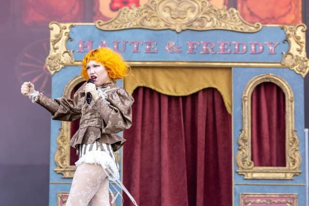 July 30, 2026, Chicago, Illinois, USA: MICHELLE BUZZ of Haute and Freddy during the Lollapalooza Music Festival at Grant Park in Chicago, Illinois Chicago USA  - ZUMAs135 20260730_zap_s135_101 Copyright: xDanielxDeSloverx