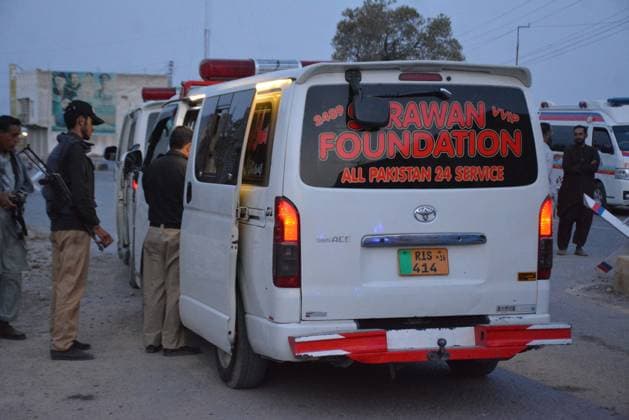 Pakistan coal mine collapse kills 2, traps 22, authorities say QUETTA, BALOCHISTAN, PAKISTAN - JULY 31: Rescue workers and local residents gather at the site of a coal mine explosion in the Sorange area, approximately 40 kilometers from Quetta, Balochistan, Pakistan, on July 31, 2026. Two miners were killed and 22 others remained trapped after a coal mine collapsed near Quetta in Pakistan s southwestern Balochistan province, provincial authorities said Thursday. Mazhar Chandio Anadolu Quetta Pakistan. Editorial use only. Please get in touch for any other usage.  Copyright: x2026xAnadoluxMazharxChandiox