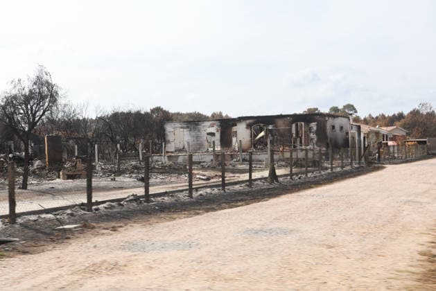Fires in Gironde: One of the many homes destroyed on Avenue du Bassin d Arcachon in Le Porge, Gironde, on July 30, 2026. Jean Marc LHOMER Bestimage. Images of the damage caused by the fires ravaging the Gironde region of France.  Copyright: xJean-MarcxLhomerx xBestimagexJean-MarcxLhomerx xBestimagex