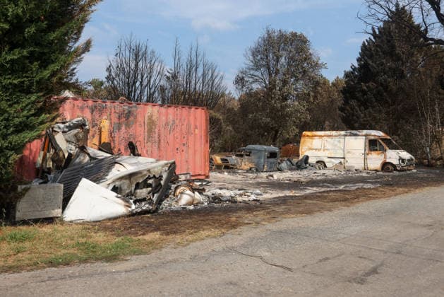 Fires in Gironde: One of the many homes destroyed on Avenue du Bassin d Arcachon in Le Porge, Gironde, on July 30, 2026. Jean Marc LHOMER Bestimage. Images of the damage caused by the fires ravaging the Gironde region of France.  Copyright: xJean-MarcxLhomerx xBestimagexJean-MarcxLhomerx xBestimagex