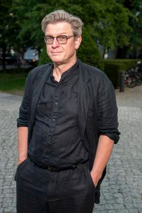 ABB VATERLAND- Henk Handloegten zu Gast auf dem roten Teppich bei der Berliner Kino Film Premiere des Filmes Vaterland im Delphi Kino Berlin den 30.07.2026 Berlin Deutschland *** ABB VATERLAND s Henk Handloegten made a guest appearance on the red carpet at the Berlin film premiere of *Vaterland* at the Delphi Kino Berlin on July 30, 2026, in Berlin, Germany