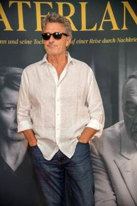 ABB VATERLAND- Pawel Pawlikowski zu Gast bei der Berliner Kino Film Premiere des Filmes Vaterland im Delphi Kino Berlin den 30.07.2026 Berlin Deutschland *** ABB VATERLAND: Pawel Pawlikowski attends the Berlin film premiere of *Vaterland* at the Delphi Kino in Berlin on July 30, 2026, Berlin, Germany