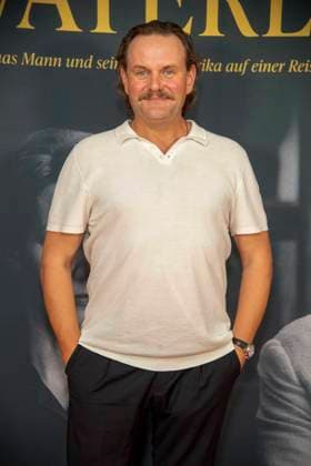 ABB VATERLAND- Devid Striesow Schauspieler zu Gast bei der Berliner Kino Film Premiere des Filmes Vaterland im Delphi Kino Berlin den 30.07.2026 Berlin Deutschland *** ABB VATERLAND: Actor Devid Striesow Attends the Berlin Premiere of the Film *Vaterland* at the Delphi Cinema in Berlin on July 30, 2026, Berlin, Germany