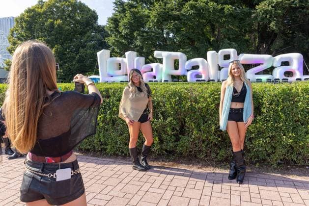 July 30, 2026, Chicago, Illinois, USA: General atmosphere during the Lollapalooza Music Festival at Grant Park in Chicago, Illinois Chicago USA  - ZUMAs135 20260730_zap_s135_147 Copyright: xDanielxDeSloverx