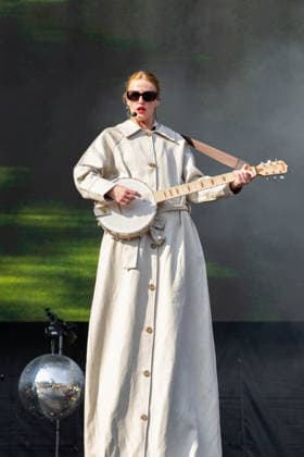 July 30, 2026, Chicago, Illinois, USA: Musician AUDREY HOBERT during the Lollapalooza Music Festival at Grant Park in Chicago, Illinois Chicago USA  - ZUMAs135 20260730_zap_s135_169 Copyright: xDanielxDeSloverx
