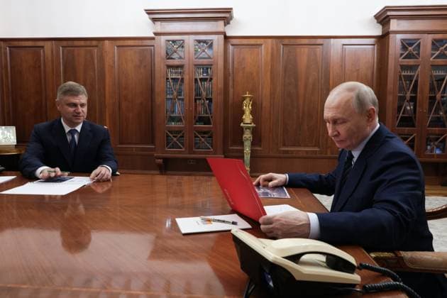 Russia Putin 9214505 31.07.2026 Russian President Vladimir Putin meets with Russian Railways (RZhD) CEO and Chairman of the Executive Board Oleg Belozerov at the Kremlin in Moscow, Russia. Alexander Kazakov Sputnik Moscow Russia  Copyright: xAlexanderxKazakovx