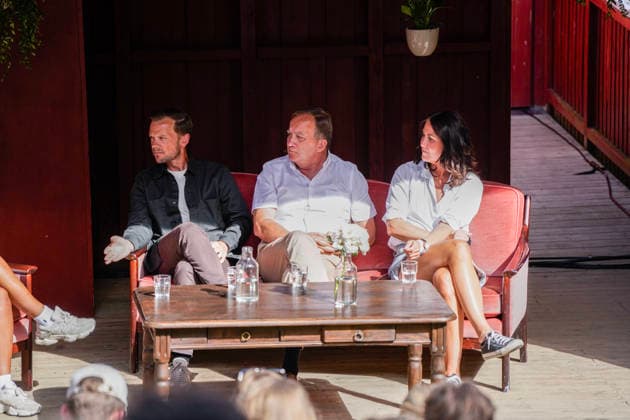 AUFs sommerleir pa Utoya Utoya 20260731. Panelsamtale med Tonje Brenna (Ap), Sveriges tidligere statsminister Stefan Löfven og Danmarks finansminister Peter Hummelgaard pa AUFs sommerleir pa Utoya. Foto: Thomas Fure NTB Utoya Norge QrvSuebZofE EDITORIAL USE ONLY Ref:_POLQrvSuebZofE.jpg *** AUF s Summer Camp on Utoya Utoya 20260731 Panel Discussion with Tonje Brenna (Ap), Sweden’s former Prime Minister Stefan Löfven, and Denmark’s Minister of Finance Peter Hummelgaard at the AUF summer camp on Utoya. Photo: Thomas Fure, NTB, Utoya, Norway. QrvSuebZofE EDITORIAL USE ONLY Ref POLQrvSuebZofE jpg  Copyright: xThomasxFurex xNTBx