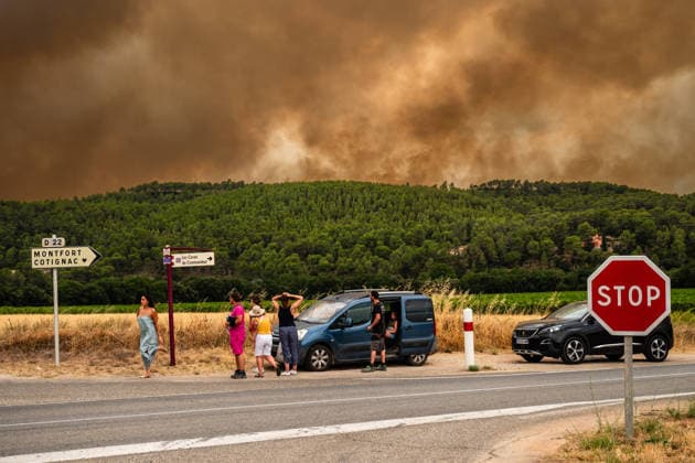 Wildfires in France - The Gros Bessillon Fire Reignited The Gros Bessillon wildfire in the Var region reignited today west of Correns, France, on July 31, 2026. Photo by Laurent Coust ABACAPRESS.com Correns France  Copyright: xCoustxLaurent ABACAx