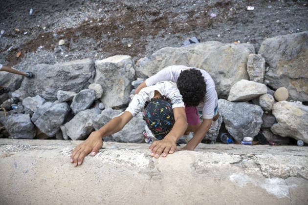 Hundreds of migrants reach Spain s Ceuta after swimming from Morocco CEUTA, SPAIN - JULY 31: Hundreds of migrants attempt to swim from Morocco to the Spanish city of Ceuta in North Africa, while the number of arrivals exceeded 1,500 in just over a week, according to local news, in Ceuta, Spain on July 31, 2026. Marcos Moreno Anadolu Ceuta Spain. Editorial use only. Please get in touch for any other usage.  Copyright: x2026xAnadoluxMarcosxMorenox