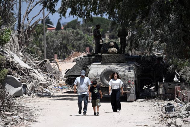 Extensive destruction in the ??southern Lebanon targeted by Israel with explosives BEAUFORT, LEBANON - JULY 31: Lebanese army troops take security measures in the nearby West Zotar area following Israeli military strikes using 700 tons of explosives overnight in the Shaqif (Beaufort) region of southern Lebanon on July 31, 2026. The powerful blasts caused severe destruction across the region. Houssam Shbaro Anadolu Beaufort Lebanon. Editorial use only. Please get in touch for any other usage.  Copyright: x2026xAnadoluxHoussamxShbarox