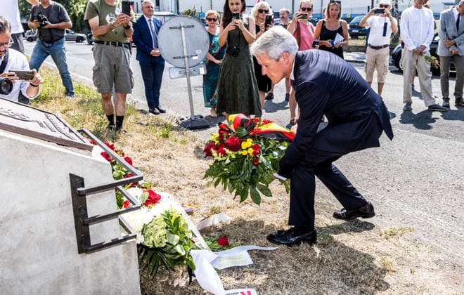 German Ambassador Peter Reuss lays a wreath during the memorial event to commemorate 1945 Usti nad Labem massacre of Sudeten Germans following the end of World War II in Usti nad Labem, Czech Republic, on July 31, 2026. (CTKxPhoto VojtechxHajek) CTKPhotoP2026073106064  CTKPhotoP2026073106064