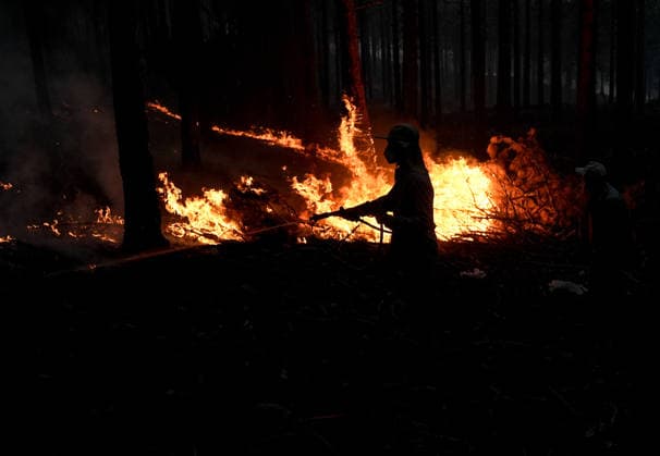 Firefighting efforts continue in Aydin s Cine AYDIN, TURKIYE - JULY 31: Firefighters extinguish fire at a forested area as aerial and ground crews continue battling a wildfire in the Cine district of Aydin, Turkiye on July 31, 2026. Mahmut Serdar Alakus Anadolu Aydin Turkey. Editorial use only. Please get in touch for any other usage.  Copyright: x2026xAnadoluxMahmutxSerdarxAlakusx