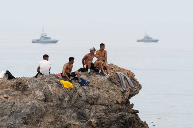 Migrants Cross Into Spain™s Ceuta Enclave From Morocco CEUTA, Spain July 31, 2026: Migrants cross into the Spanish enclave of Ceuta from Morocco as authorities face increased migration pressure at the border. While some migrants continue attempting to enter the enclave, others leave Spain voluntarily amid difficult living conditions and uncertainty over their situation. Ceuta Spain Copyright: x xMarioxMoronx xJNAxPressx