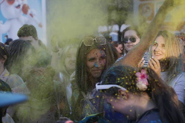 Holi Festival of Colors in Moscow, MOSCOW, RUSSIA - JULY 31: People throw colored powder into the air as they celebrate the Holi Festival of Colors in Moscow, Russia on July 31, 2026. The traditional Indian festival, which symbolizes the arrival of spring and the victory of good over evil, has become a popular entertainment event among locals, drawing thousands of participants who dance to music and cover each other in vibrant powders. Yulia Morozova Anadolu Moscow City Rusya. Editorial use only. Please get in touch for any other usage.  Copyright: x2026xAnadoluxYuliaxMorozovax