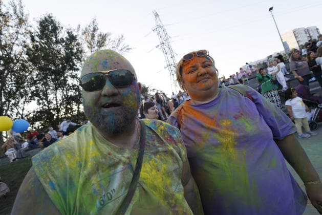 Holi Festival of Colors in Moscow, MOSCOW, RUSSIA - JULY 31: People throw colored powder into the air as they celebrate the Holi Festival of Colors in Moscow, Russia on July 31, 2026. The traditional Indian festival, which symbolizes the arrival of spring and the victory of good over evil, has become a popular entertainment event among locals, drawing thousands of participants who dance to music and cover each other in vibrant powders. Yulia Morozova Anadolu Moscow City Rusya. Editorial use only. Please get in touch for any other usage.  Copyright: x2026xAnadoluxYuliaxMorozovax