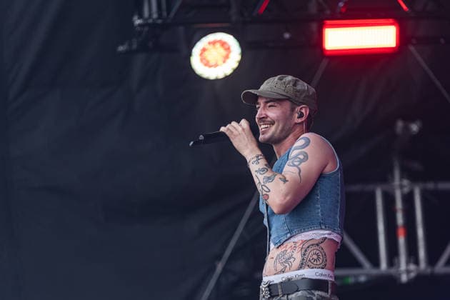 Green Juice Festival Bonn, 31.7.2026 Tristan Stadler von Raum27 -- Das Green Juice Festival in Bonn feiert 2026 seinen 18. Geburtstag. Vom kleinen Privatkonzert hat es sich inzwischen zu einer festen Größe im Bonner Veranstaltungskalender gemausert. Das Festival findet an zwei Tagen im Park von Bonn-Beuel-Vilich statt. Es gibt eine große Bühne, den 1Live-Sektor-Bus und eine Newcomer-Stage. Bonn Park Neu-Vilich NRW Deutschland *** Green Juice Festival Bonn, July 31, 2026, Tristan Stadler from Raum27 The Green Juice Festival in Bonn will celebrate its 18th anniversary in 2026. What started as a small private concert has since blossomed into a staple of Bonn’s event calendar. The festival takes place over two days in the park in Bonn Beu Copyright: xSebastianxDerixx