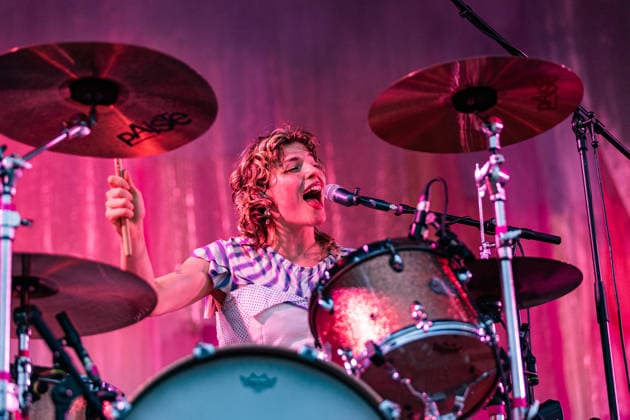 Green Juice Festival Bonn, 31.7.2026 Lotta Kummer von Blond -- Das Green Juice Festival in Bonn feiert 2026 seinen 18. Geburtstag. Vom kleinen Privatkonzert hat es sich inzwischen zu einer festen Größe im Bonner Veranstaltungskalender gemausert. Das Festival findet an zwei Tagen im Park von Bonn-Beuel-Vilich statt. Es gibt eine große Bühne, den 1Live-Sektor-Bus und eine Newcomer-Stage. Bonn Park Neu-Vilich NRW Deutschland *** Green Juice Festival Bonn, July 31, 2026 Lotta Kummer from Blond The Green Juice Festival in Bonn will celebrate its 18th anniversary in 2026. What started as a small private concert has since grown into a staple of Bonn’s event calendar. The festival takes place over two days in the park in Bonn Beuel Vilich The Copyright: xSebastianxDerixx