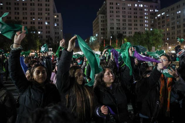 July 31, 2026, Santiago, Chile: Various feminist groups demonstrated in Santiago, Chile, against the bill proposing that women listen to the baby s heartbeat before undergoing an abortion. Santiago Chile - ZUMAu105 20260731_zip_u105_004 Copyright: xManuelxUrzuax