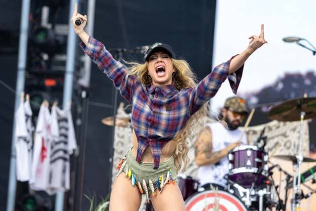 July 31, 2026, Chicago, Illinois, USA: Singer SLAYYYTER (CATHERINE GRACE GARNER) during the Lollapalooza Music Festival at Grant Park in Chicago, Illinois Chicago USA  - ZUMAs135 20260731_zap_s135_131 Copyright: xDanielxDeSloverx