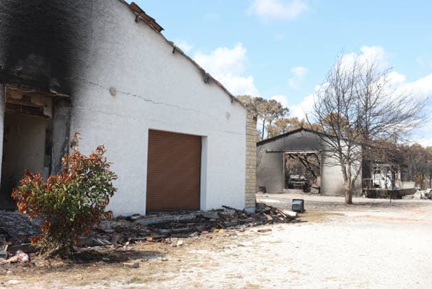 Fires in Gironde: One of the many homes and businesses destroyed on Avenue du Bassin d Arcachon in Le Porge, Gironde, on July 31, 2026. Jean Marc LHOMER, Bestimage France  Copyright: xJean-MarcxLhomerx xBestimagexJean-MarcxLhomerx xBestimagex