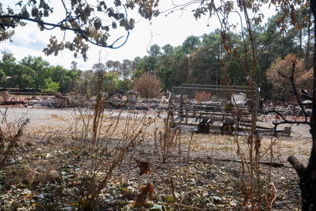 Fires in Gironde: One of the many homes destroyed on Avenue des Lacs in Le Porge, Gironde, on July 31, 2026. Jean Marc LHOMER, Bestimage France  Copyright: xJean-MarcxLhomerx xBestimagexJean-MarcxLhomerx xBestimagex