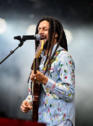 Julian Marley performing on the Main Stage at Reggaeland Festival Day 1 at Milton Keynes National Bowl on 31st July 2026 Julian Marley performing on the Main Stage at Reggaeland Festival Day 1 at Milton Keynes National Bowl on 31st July 2026, Credit:Laura Rose Avalon  Copyright: xLauraxRosex xAvalonx 1120042288