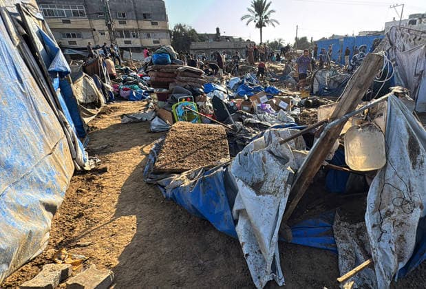 Displaced Palestinians inspect damage after Israeli strike in Deir al-Balah Displaced Palestinians inspect the damage to their tents and belongings following an Israeli airstrike that targeted the medical supplies and pharmaceuticals warehouse of Al-Aqsa Martyrs Hospital in Deir al-Balah, central Gaza Strip, on August 1, 2026. The strike caused extensive destruction to the warehouse and to tents sheltering displaced Palestinians near the targeted site. Photo by Ahmed Ibrahim apaimages Deir al-Balah Gaza Palestinian Territory 010826_Deir_al-Balah_AI_00(22) Copyright: xapaimagesxAhmedxIbrahimx xapaimagesx