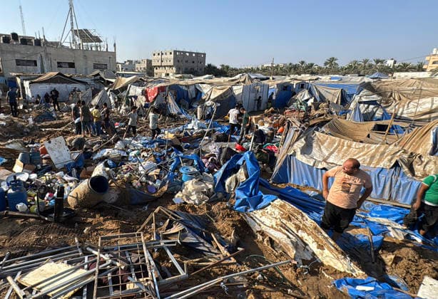 Displaced Palestinians inspect damage after Israeli strike in Deir al-Balah Displaced Palestinians inspect the damage to their tents and belongings following an Israeli airstrike that targeted the medical supplies and pharmaceuticals warehouse of Al-Aqsa Martyrs Hospital in Deir al-Balah, central Gaza Strip, on August 1, 2026. The strike caused extensive destruction to the warehouse and to tents sheltering displaced Palestinians near the targeted site. Photo by Ahmed Ibrahim apaimages Deir al-Balah Gaza Palestinian Territory 010826_Deir_al-Balah_AI_00(33) Copyright: xapaimagesxAhmedxIbrahimx xapaimagesx