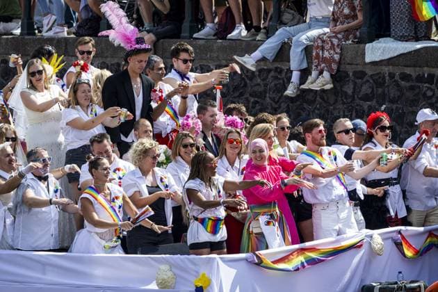 AMSTERDAM - Participants in the Canal Parade. The boat parade is traditionally part of the Pride celebrations in the capital. RAMON VAN FLYMEN ANP netherlands out - belgium out  Copyright: xx x564680644x originalFilename: 564680644.jpg