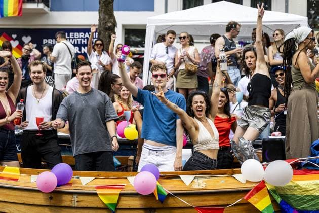 AMSTERDAM - Participants in the Canal Parade. The boat parade is traditionally part of the Pride celebrations in the capital. SEM VAN DER WAL ANP netherlands out - belgium out  Copyright: xx x564682011x originalFilename: 564682011.jpg