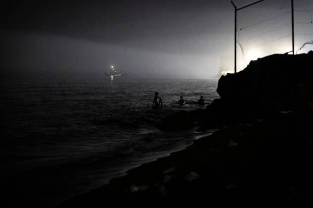 Migrant crossings continue at the Tarajal border during early morning hours CEUTA, SPAIN - AUGUST 1, 2026: The arrival of migrants across the Tarajal border continues during the early hours of Saturday morning in Ceuta. Authorities maintain security and monitoring devices at the border crossing amid the ongoing influx. Ceuta Spain Copyright: x xSamuelxVegax xJNAxPressx