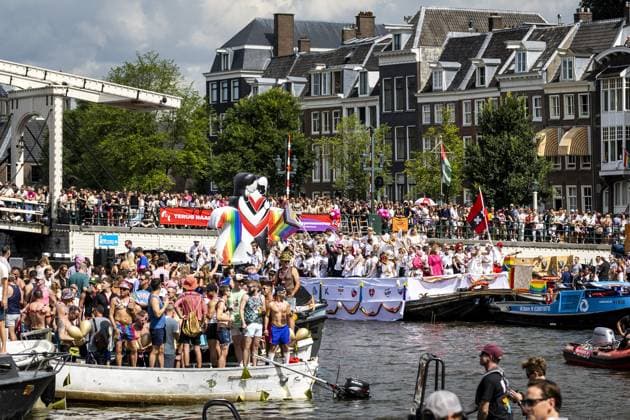 AMSTERDAM - Participants in the Canal Parade. The boat parade is traditionally part of the Pride celebrations in the capital. REMKO DE WAAL ANP netherlands out - belgium out  Copyright: xx x564682711x originalFilename: 564682711.jpg