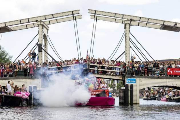 AMSTERDAM - Participants in the Canal Parade. The boat parade is traditionally part of the Pride celebrations in the capital. SEM VAN DER WAL ANP netherlands out - belgium out  Copyright: xx x564682846x originalFilename: 564682846.jpg