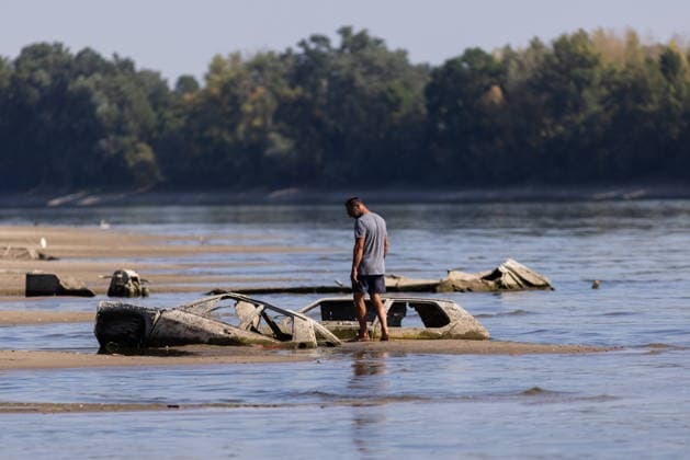 Batina 010826. Historically low water level of the Danube has revealed the remains of old cars, ships and weapons in its riverbed. Photo: Marin Franov CROPIX Copyright: xxMarinxFranovx batina_vodostaj13-010826