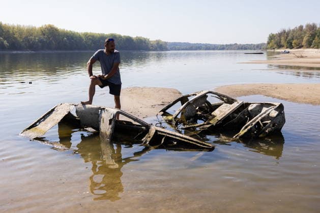 Batina 010826. Historically low water level of the Danube has revealed the remains of old cars, ships and weapons in its riverbed. Photo: Marin Franov CROPIX Copyright: xxMarinxFranovx batina_vodostaj29-010826