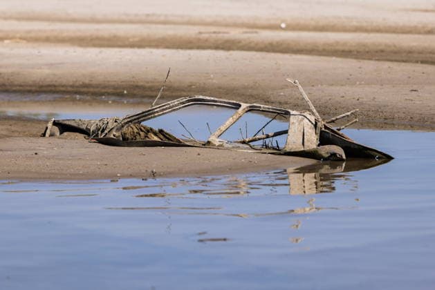 Batina 010826. Historically low water level of the Danube has revealed the remains of old cars, ships and weapons in its riverbed. Photo: Marin Franov CROPIX Copyright: xxMarinxFranovx batina_vodostaj52-010826