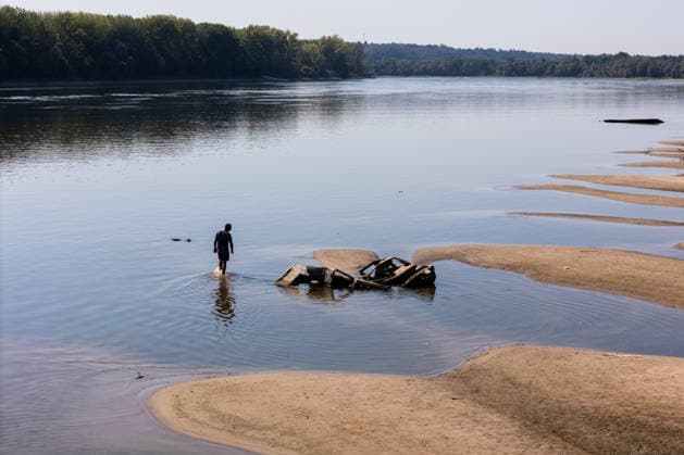 Batina 010826. Historically low water level of the Danube has revealed the remains of old cars, ships and weapons in its riverbed. Photo: Marin Franov CROPIX Copyright: xxMarinxFranovx batina_vodostaj62-010826