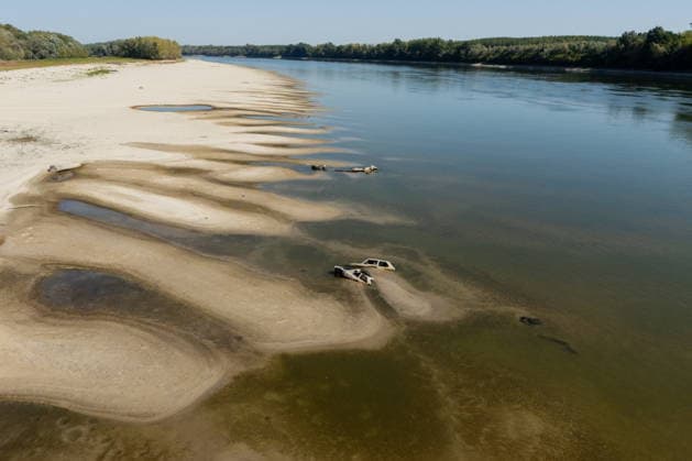 Batina 010826. Historically low water level of the Danube has revealed the remains of old cars, ships and weapons in its riverbed. Photo: Marin Franov CROPIX Copyright: xxMarinxFranovx batina_vodostaj80-010826